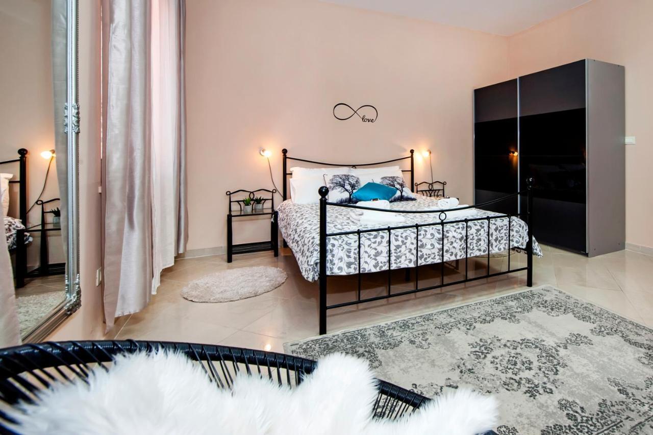 Rovinj City Apartment Exterior photo