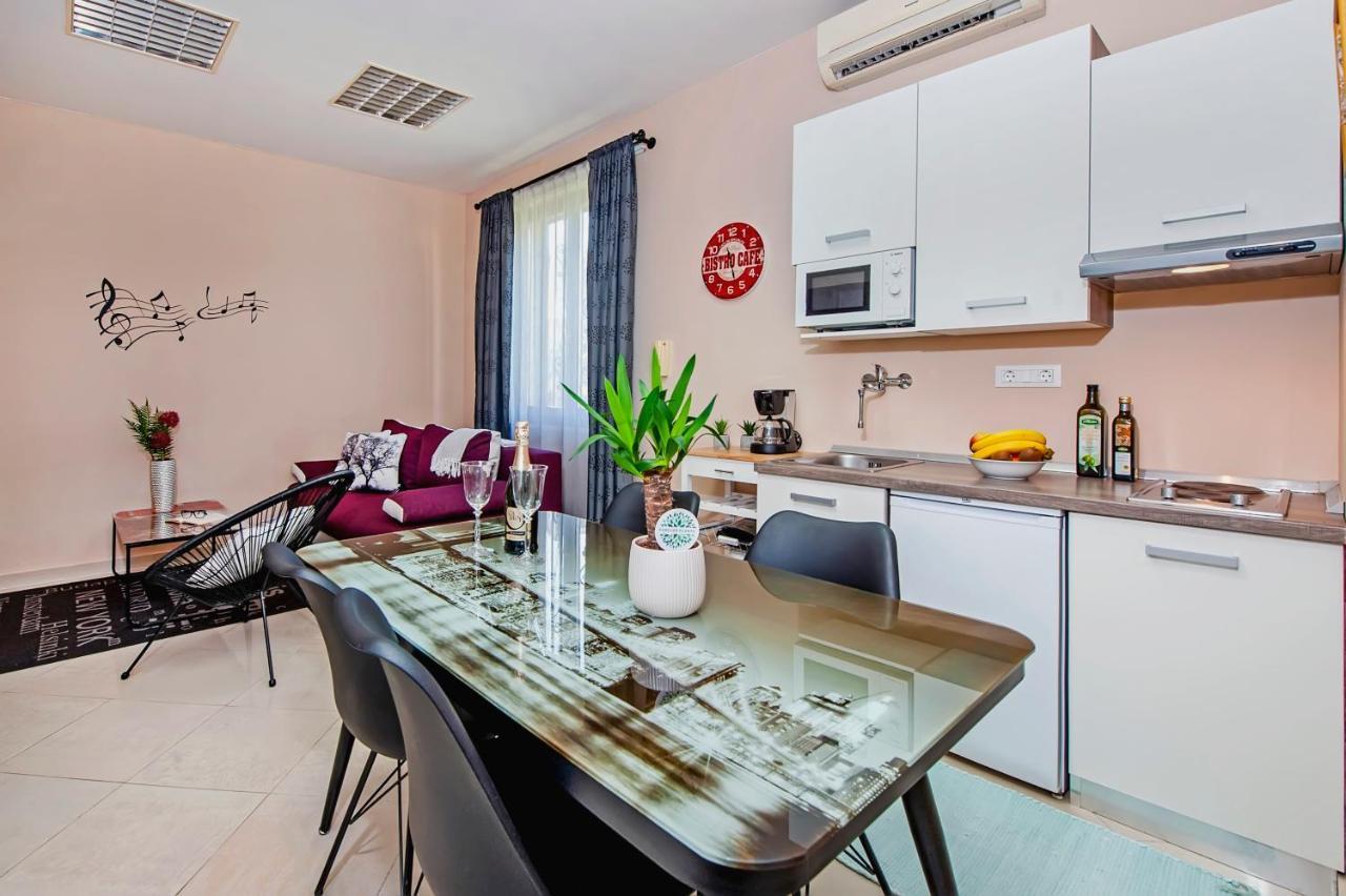 Rovinj City Apartment Exterior photo